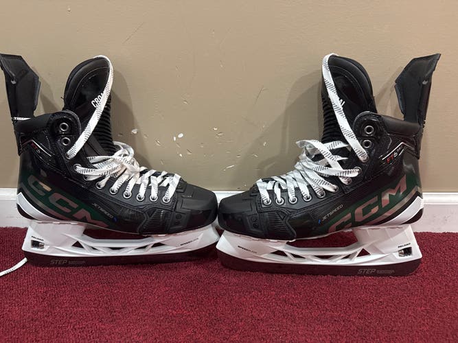 CCM JetSpeed FT6 Pro Hockey Skates Regular Width Pro Stock 9 (New) Item#ND19