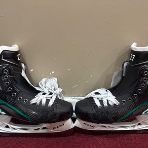 CCM AS-V Pro Hockey Skates Regular Width Pro Stock 9 (New) Item#NDV9