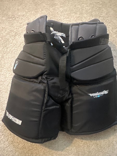 Intermediate XXL Vaughn V8 Goalie Pants (New)