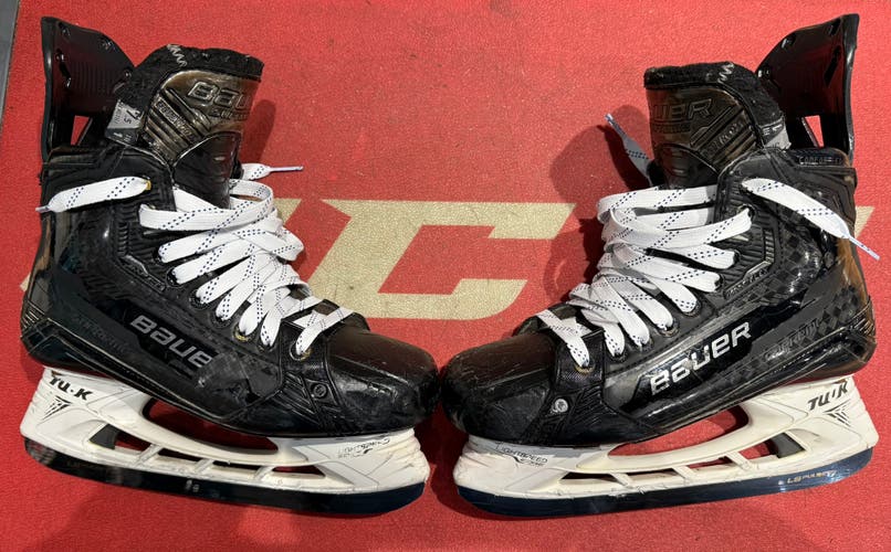 2022 Bauer Supreme Mach Hockey Skates Regular Width 7.5 (Used)