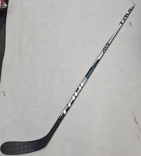 True AX9 RH Stock Stick 85 Flex TC4 (P28) New (14629)