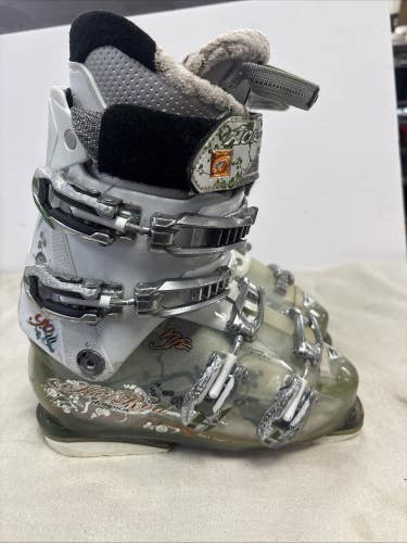 Mondo Size 23 US Womens Size 6 NORDICA HOT ROD FSE SKI BOOTS excellent Cond.  c