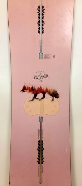 Used $650 Women's Burton Flying V Snowboard 144cm