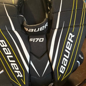 Small Bauer Supreme S170 Goalie Chest Protector (Used)