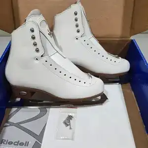 Riedell Motion 255MOT Figure Skates Adult 6.5 Wide (New In Box, Older Model)