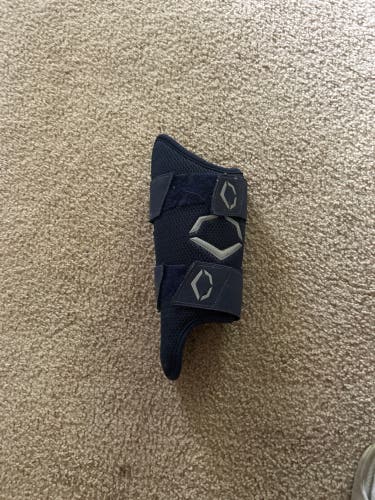 Blue Senior EvoShield Leg guard Shin Guards (Used)