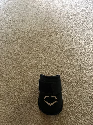 Black Senior EvoShield Elbow Guard Elbow Protection (Used)