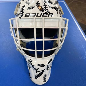 Junior 2022 Small Bauer 940 Goalie Mask (Used)