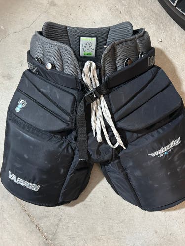 Intermediate XL Vaughn Velocity VE8 Hockey Goalie Pants (Used)