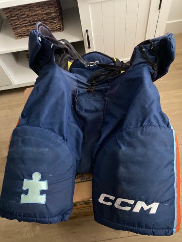 Men's Senior Medium CCM Hockey Pants Pro Stock (Used)