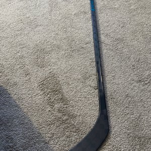 Junior CCM Vizion 40’flex Left Handed Hockey Stick P29+1/4 (New)