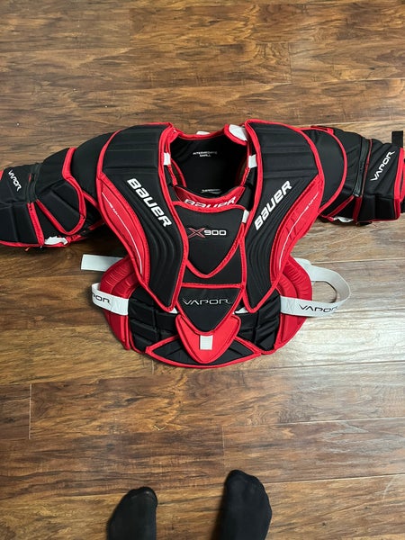 Small Bauer Vapor X900 Goalie Chest Protector (New) never worn