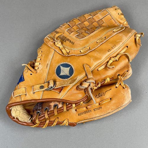 Spalding Pro Model Rod Carew 12" Right Hand Thrower Baseball Glove