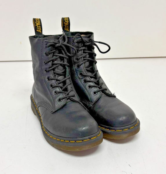 Dr Martens Soft Black Leather 8-Hole AirWair Combat Boots US Women's 8 EU 39