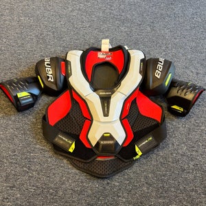 Bauer Vapor Hyperlite Shoulder Pads - Senior XL - Used 2 times