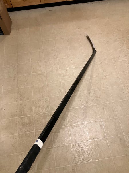 Senior Pro Blackout Right Handed Hockey Stick PM9 (Used)