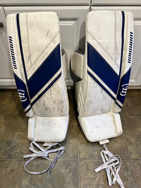 31" Warrior Ritual g6 Goalie Leg Pads (Used)