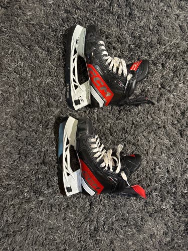2023 CCM JetSpeed FT6 Pro Hockey Skates Regular Width Size 6 (Used)