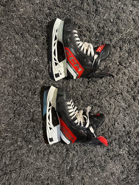 2023 CCM JetSpeed FT6 Pro Hockey Skates Regular Width Size 6 (Used)