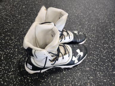 Used Under Armour Adult FB Cleats Black And White Senior 10.5 11849-S000032164