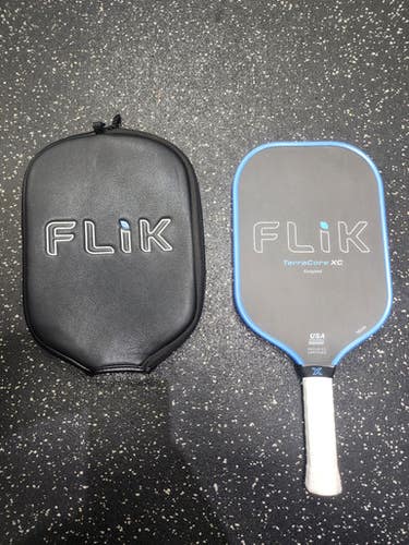 Used F1 TERRACORE XC Pickleball Racquet Royal Blue 11849-S000032221