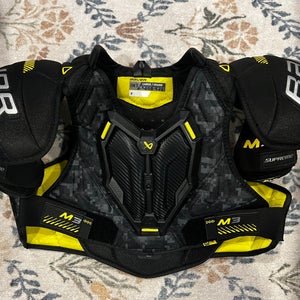 Large Intermediate Bauer Supreme M3 Shoulder Pads (Used)