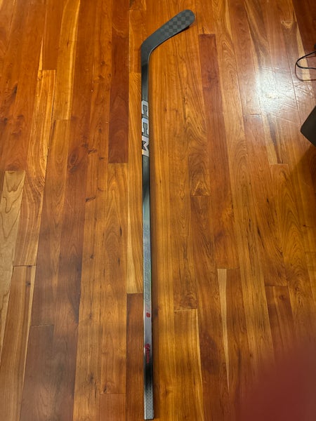 Intermediate CCM JetSpeed FT8 Pro Right Handed Hockey Stick P29 (New)