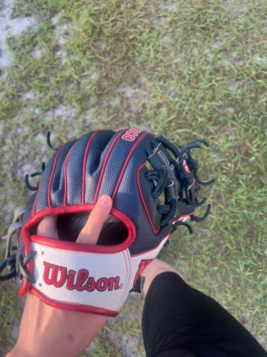 Wilson A2000 RH Infield Baseball Glove 11.5" (Used)