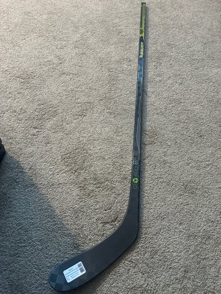 New Junior Bauer Right Hand P92 50 Flex Proto-R Hockey Stick