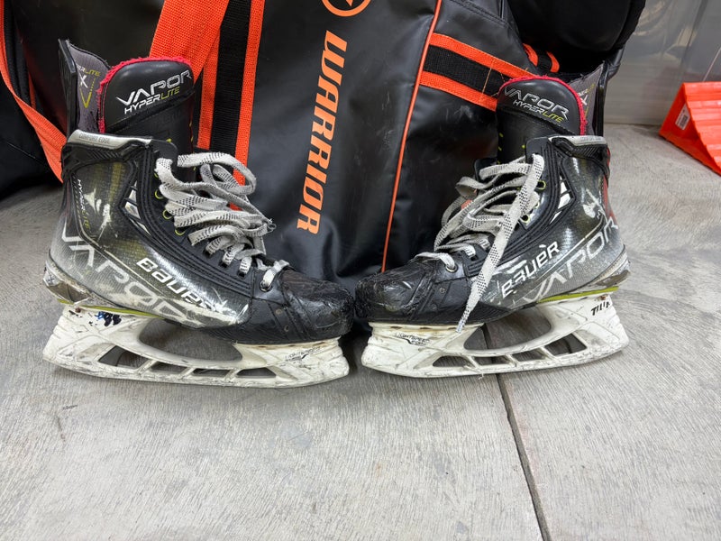 2021 Bauer Vapor Hyperlite Hockey Skates 7 (Used)