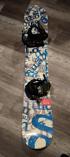 GNU B-Nice Snowboard With Bindings Medium Flex Directional Twin (Used)