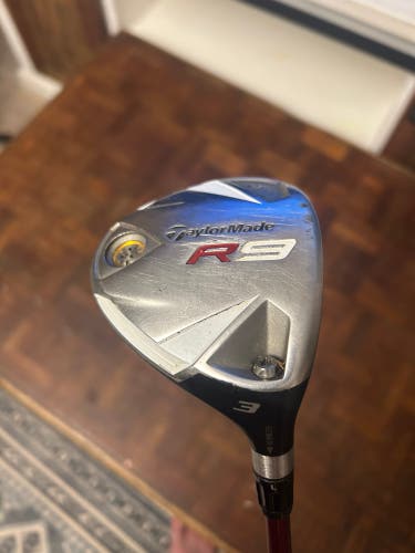 Men's TaylorMade R9 Right Handed Fairway Wood 15 Loft (Used)