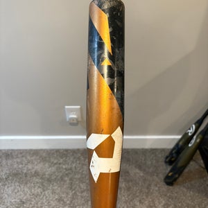 2022 DeMarini Zoa Composite USSSA Certified Bat (-5) 25 oz 30" (Used)