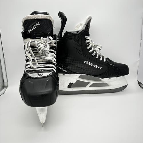 Bauer Supreme Shadow Hockey Skates 9.5 Fit 1 (Used) Excellent Condition - No Blades