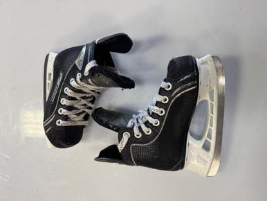 Used Bauer ONE05 Youth Hockey Skate Youth 11.0 11860-S000298788