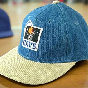 Cleveland Cavaliers Vintage NBA Old Logo Blue NOS Juvenile Hat (New)