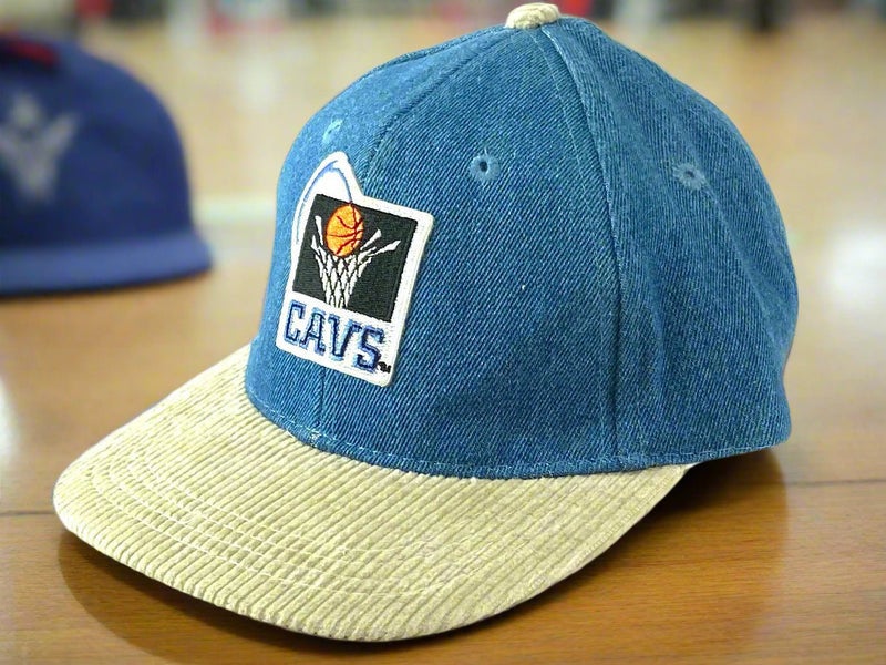 Cleveland Cavaliers Vintage NBA Old Logo Blue NOS Juvenile Hat (New)