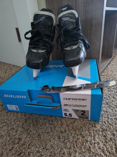 Bauer Supreme Shadow hockey ice skates with extra BT steel, Size 5.5 Fit 2