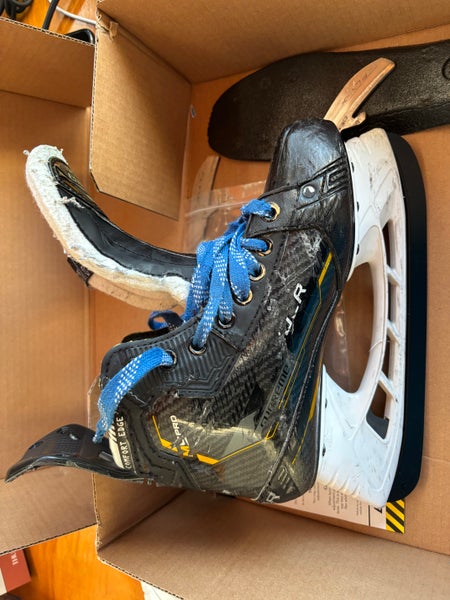 2024 Bauer Supreme M5 Pro Hockey Skates Regular Width Size 4.5 (Used)