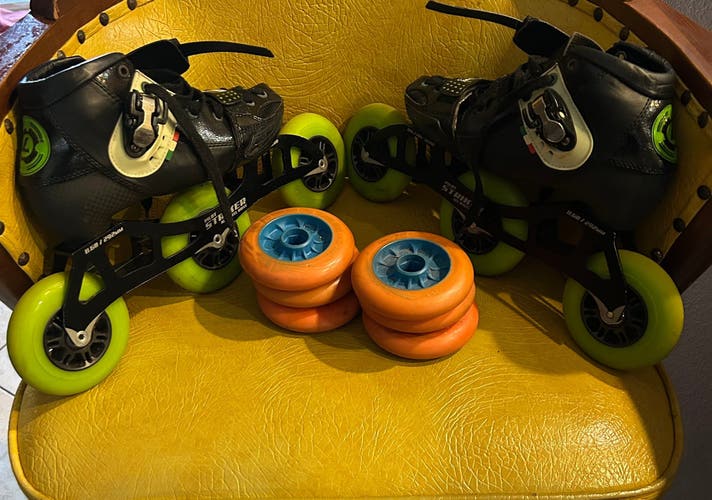 Luigino Kid's 3 Wheel Adjustable Challenge. Size 2-5 with extra sets of Wheels