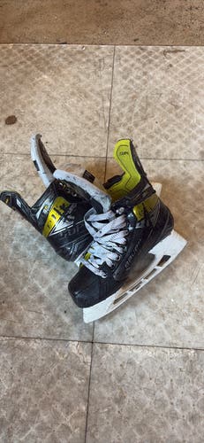 Bauer Supreme 3S Hockey Skates Size 5.5 (Used)