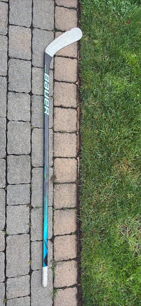 Intermediate Bauer Nexus Geo Right Handed Hockey Stick P92 (Used)
