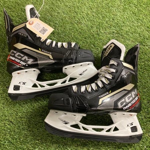 Intermediate CCM Tacks AS-570 Hockey Skates Regular Width Size 5.5 (New)