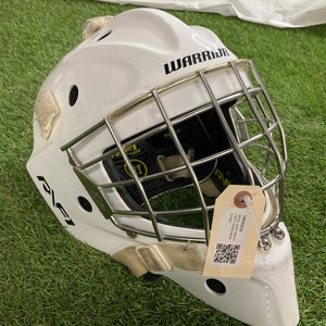 White Junior Warrior R/F1 Goalie Mask (Used)
