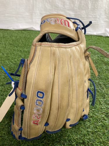 Brown Adult Wilson A2000 RH Baseball Glove 12" (Used)