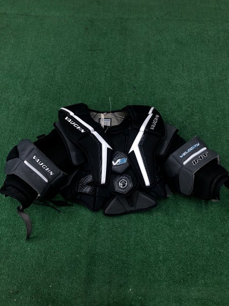 Intermediate Medium Vaughn Velocity V9 Goalie Chest Protector (Used)