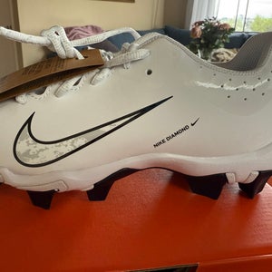 White Kid's 6Y (Big Kids / Youth) Nike Hyperdiamond 4 Keystone Low Top Molded Cleats (New)