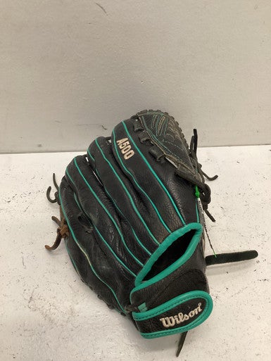 Used Wilson AD5RF16125 BB/SB Glove RH Throw Black 12 1/2" 11443-S000198313