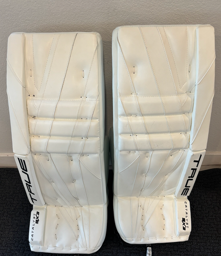 True Catalyst 9X3 Goalie Leg Pads (New) 32"