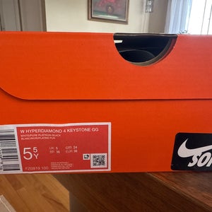 White Kid's 5.5Y (Big Kids / Youth) Nike Hyperdiamond 4 Keystone Mid Top Molded Cleats (New)
